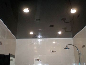 потолок в ванную